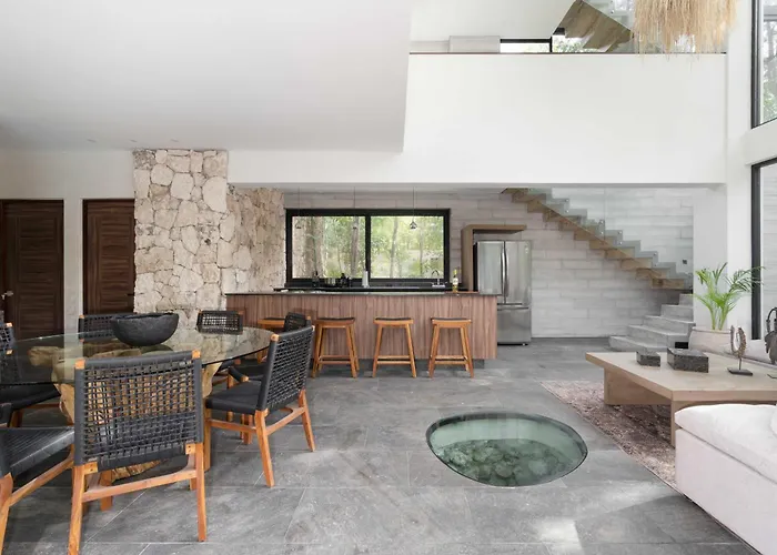 Twelve O'clock - Luxury Villa *