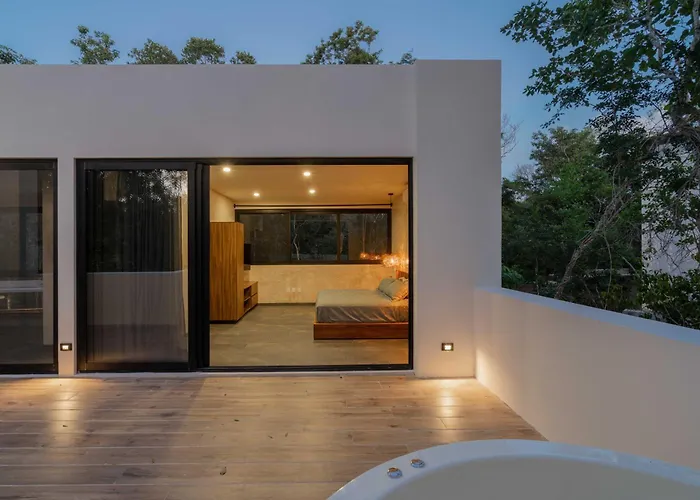 Villa Twelve O'clock - Luxury