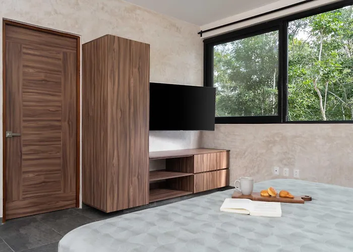 Twelve O'clock - Luxury Villa *