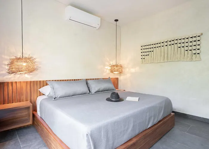 Twelve O'clock - Luxury Tulum